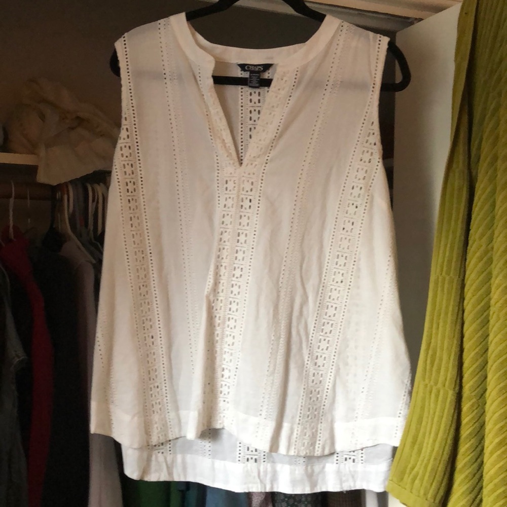 Vintage white flowy shirt. Costal cowgirl vibes